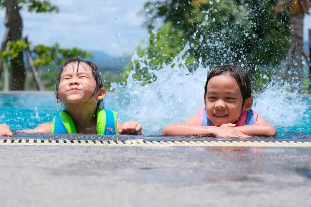 kursus renang bayi